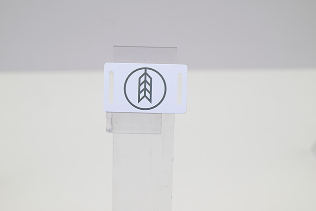 買(mǎi)布送貴賓卡，兩塊劣質(zhì)布騙走800元